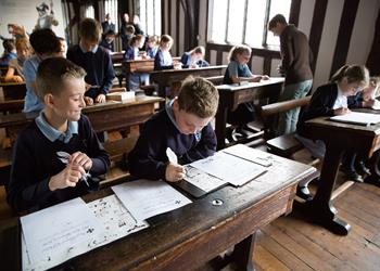 Shakespeare's Schoolroom & Guildhall Warwickshire - Forth Image
