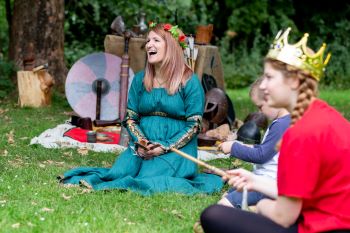 ReachOut Educate Interactive History Workshops - Main Image ReachOut Educate Interactive History Workshops - Main Image